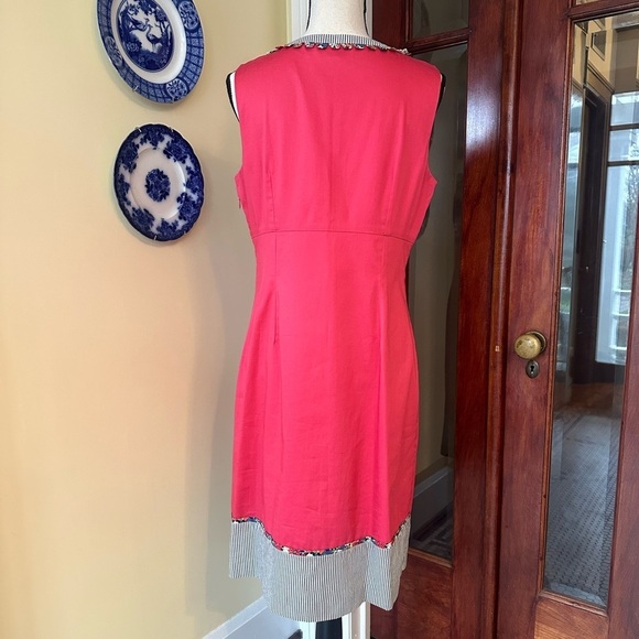 Boden | Sheath Dress with Appliqué Keyhole Neckline in Nantucket Pink/Red - Picture 4 of 9